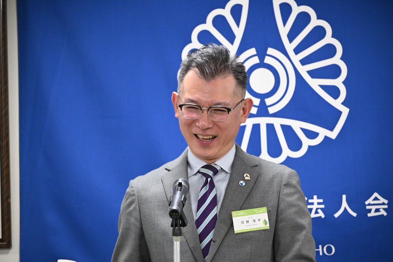 モーニングセミナーで話す河野淳平会長